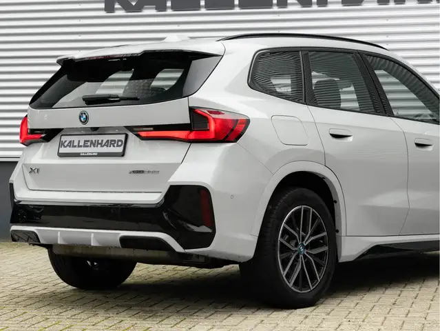 BMW X1 view 10