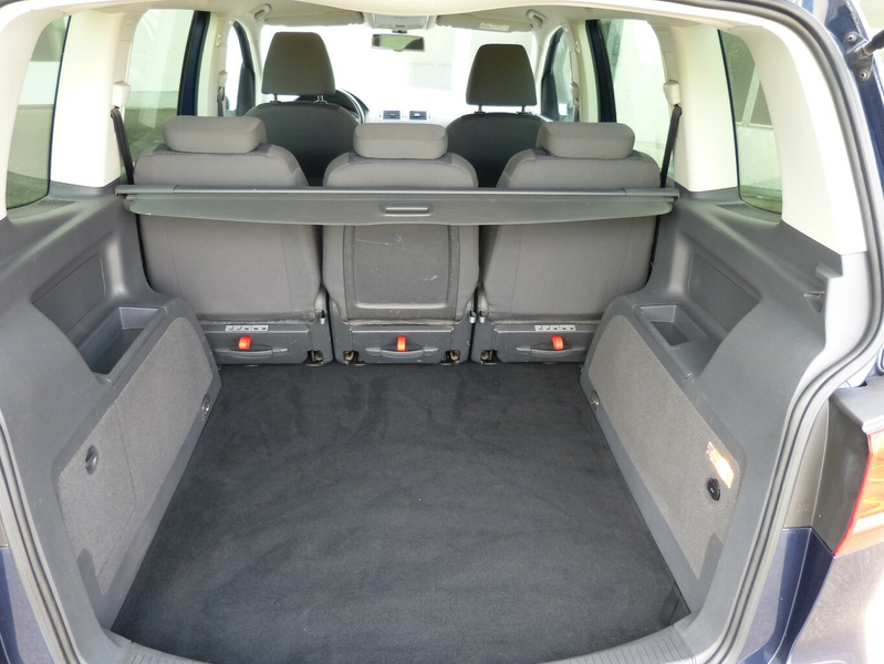 Volkswagen Touran Trendline 1.6 TDI [SHZ/PDC/ALU] — photo 14