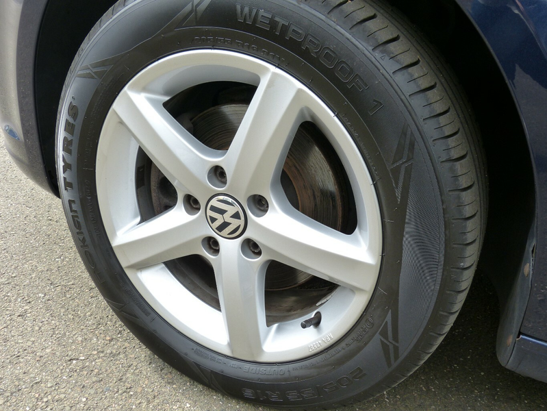 Volkswagen Touran Trendline 1.6 TDI [SHZ/PDC/ALU] — photo 8