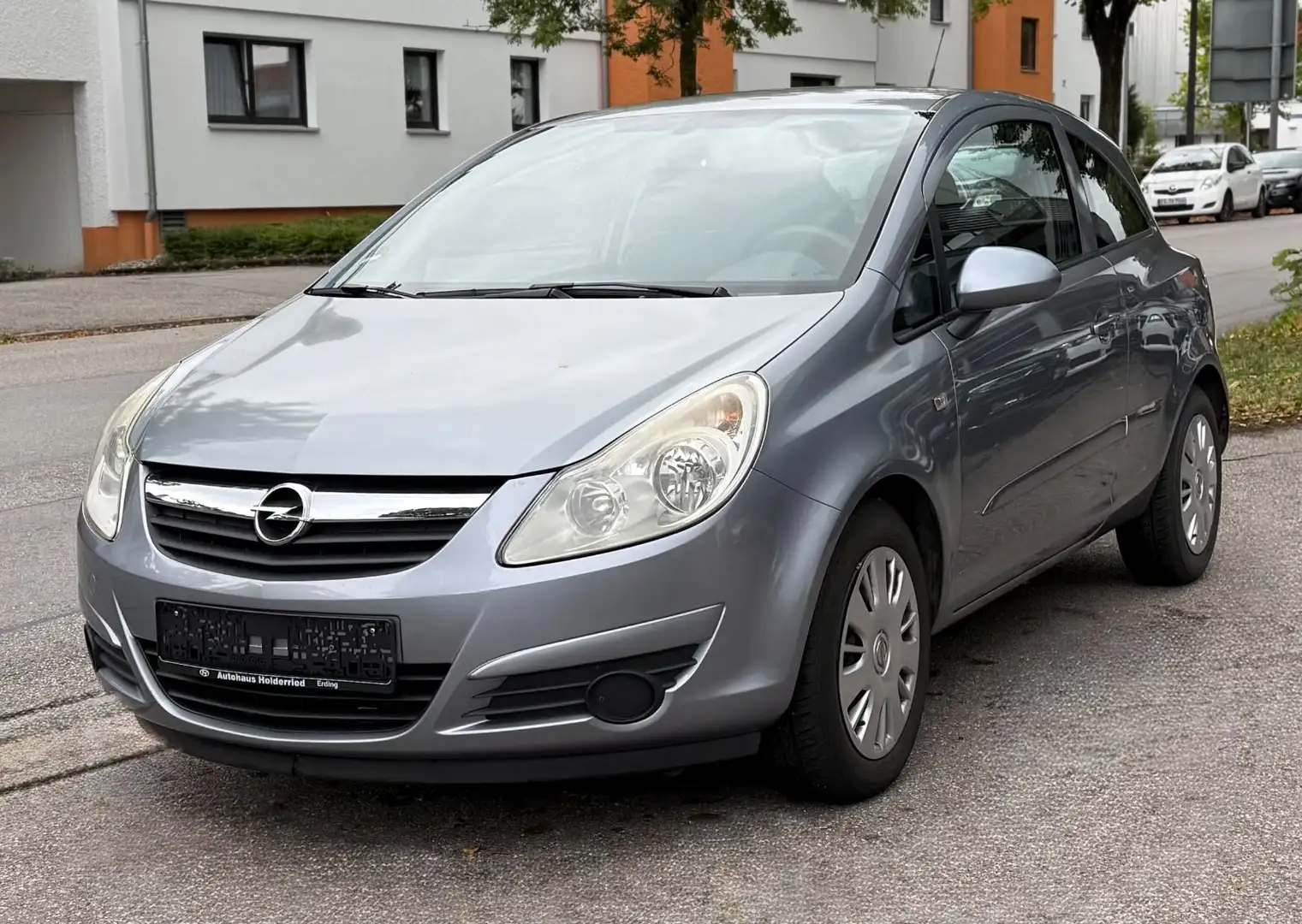 Opel Corsa D 1.2i /Nur 72tkm/S-Heft/Klima/TÜV 05.2026 Silber - 1
