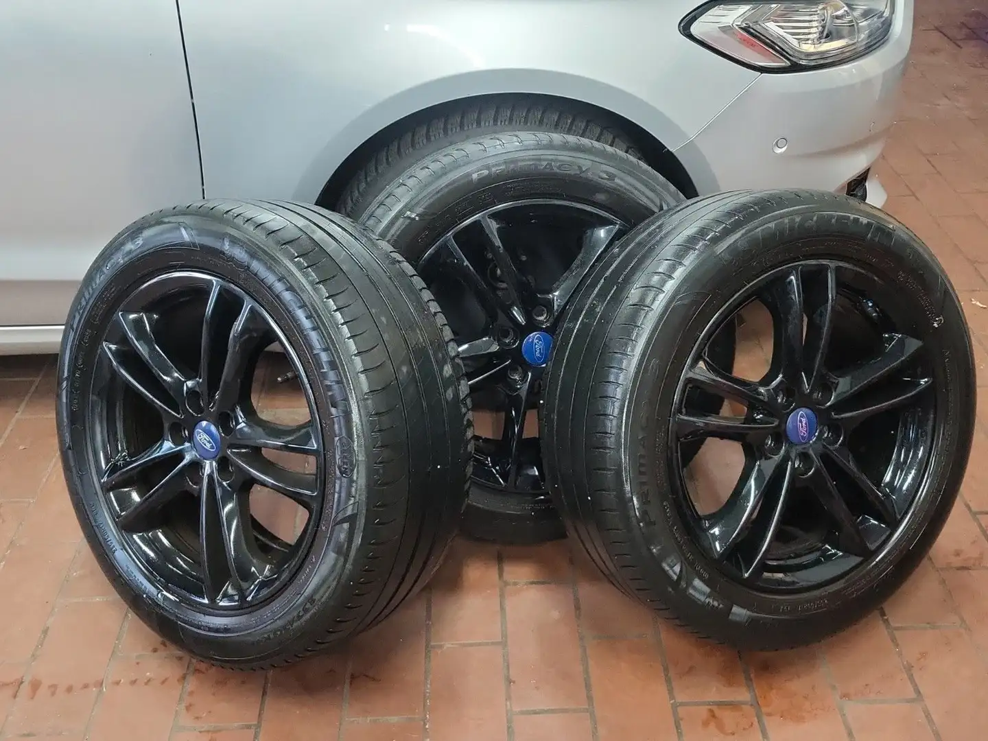 Ford Mondeo Turnier Titanium Panorama-Dach/LED-Licht Silber - 2