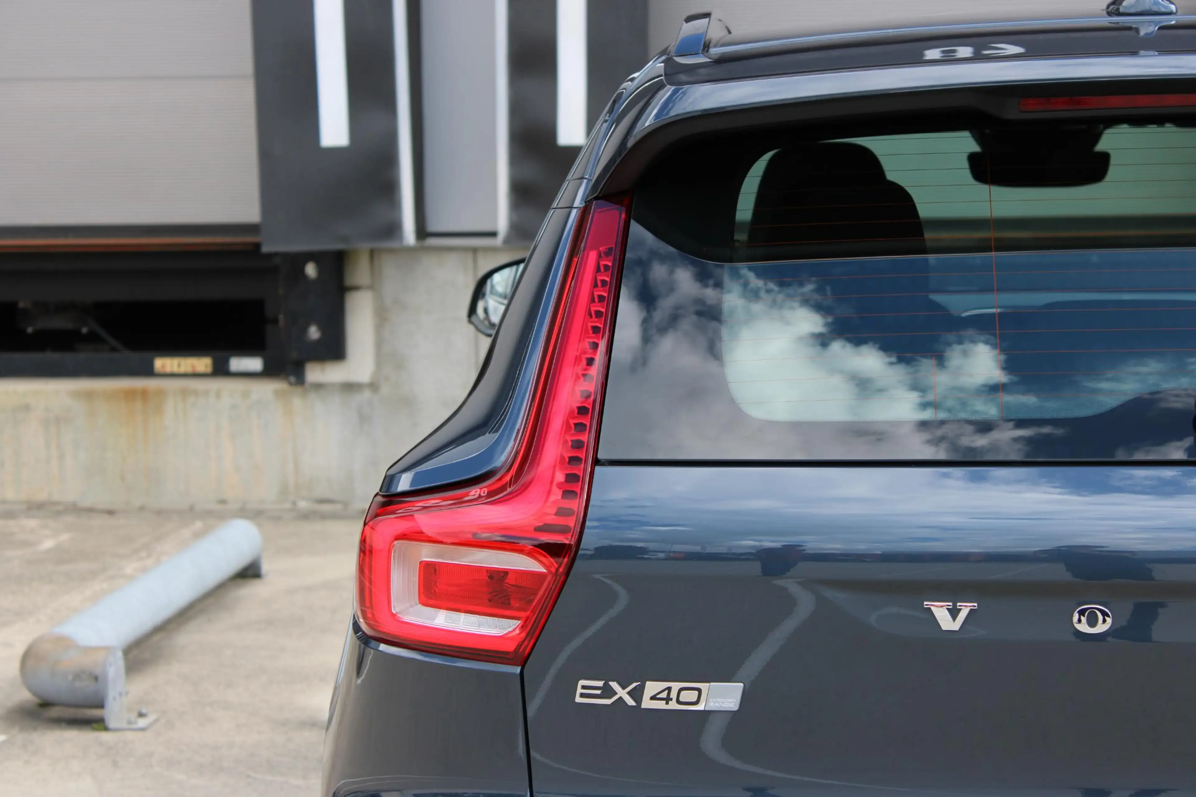 Volvo EX40 Single Motor Extended Range Plus 82 kWh | Trekhaak — photo 11