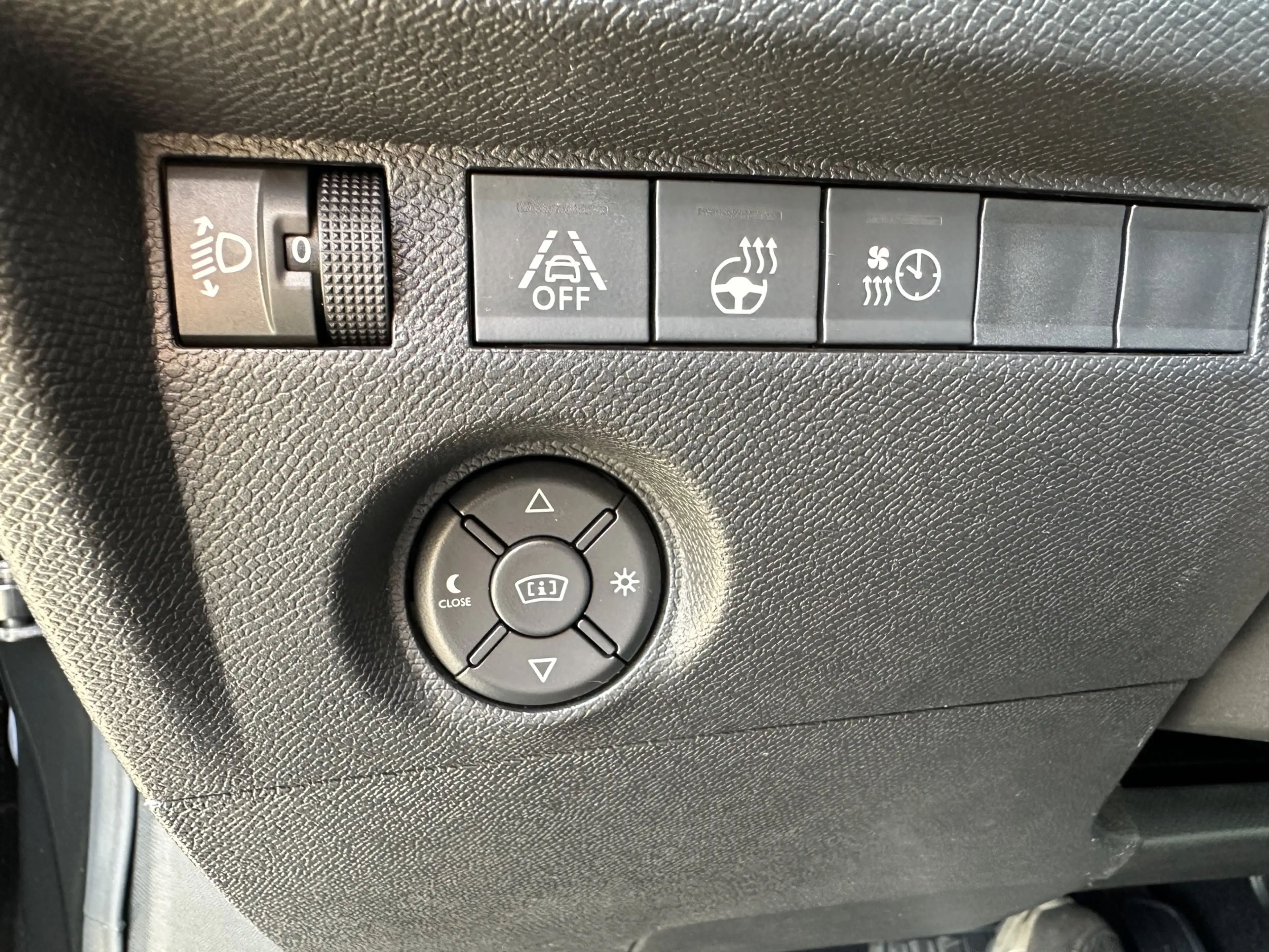 Citroen E-C4 Electric SHINE 136PK 50 kWh (Stuurverwarming - Head-up disp — photo 17