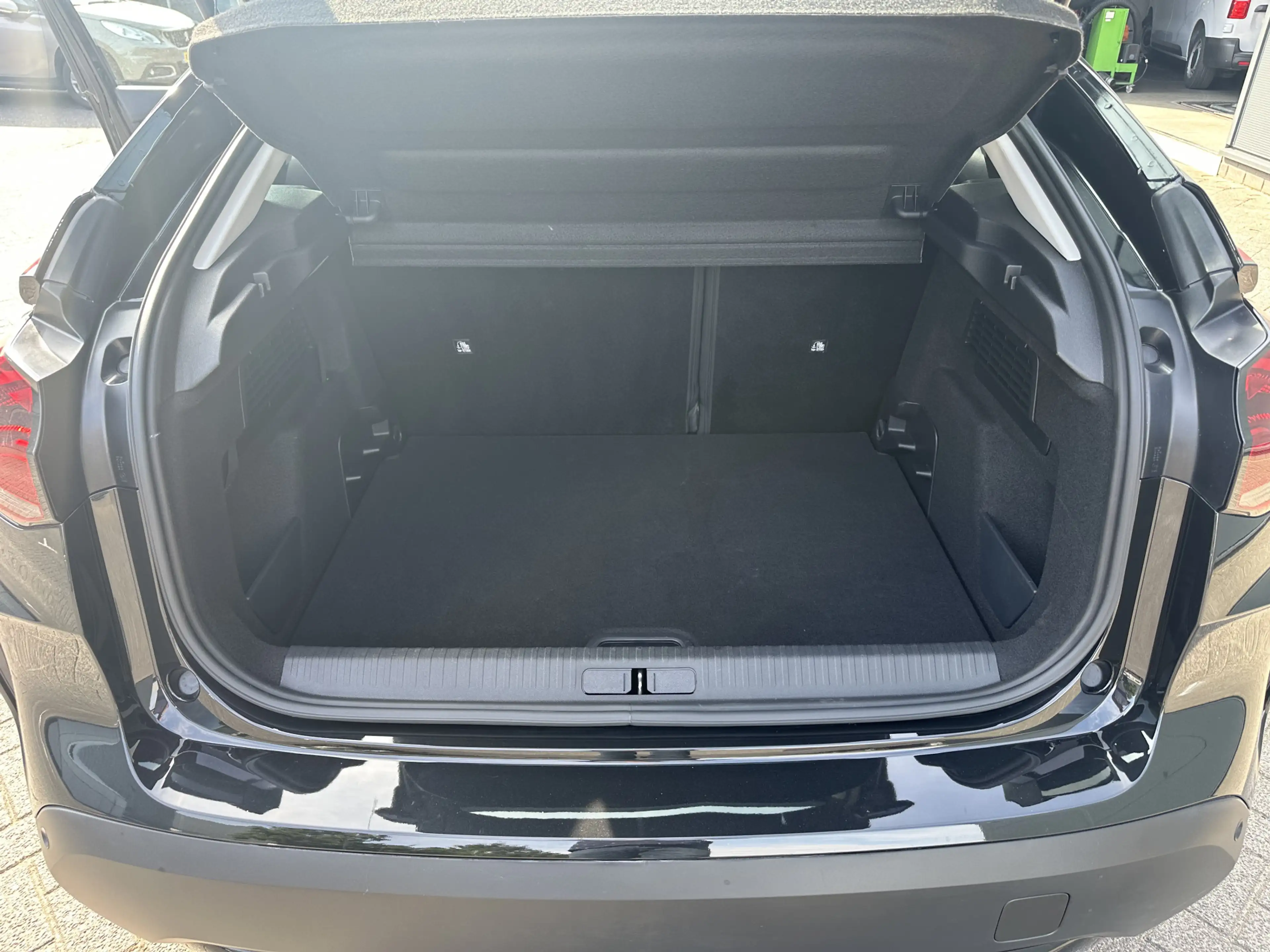 Citroen E-C4 Electric SHINE 136PK 50 kWh (Stuurverwarming - Head-up disp — photo 8