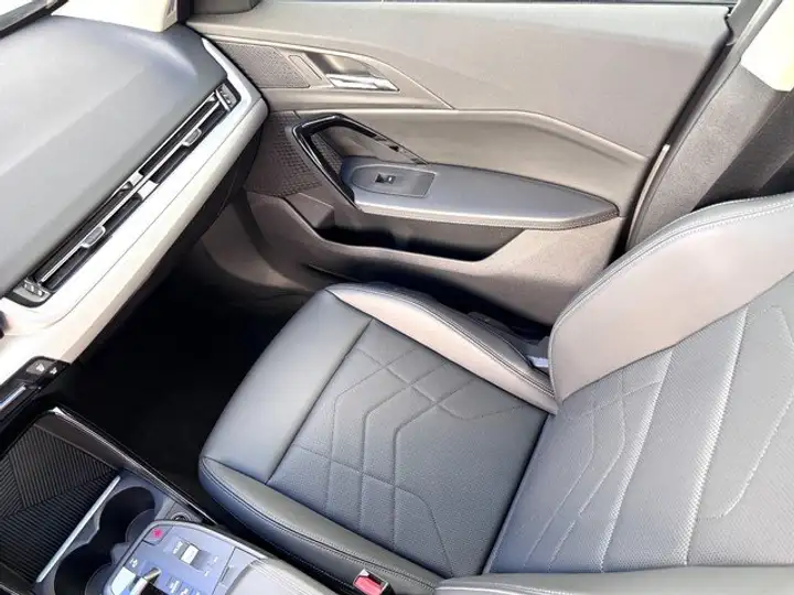BMW X1 2023, foto 13