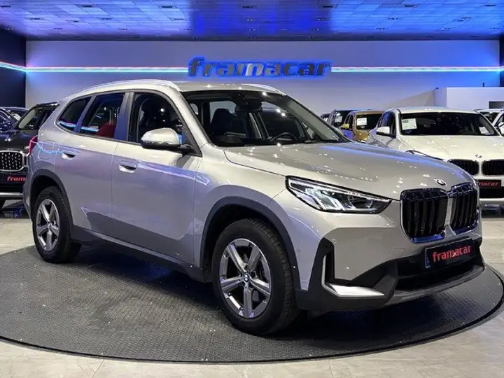 BMW X1 2023, foto 3