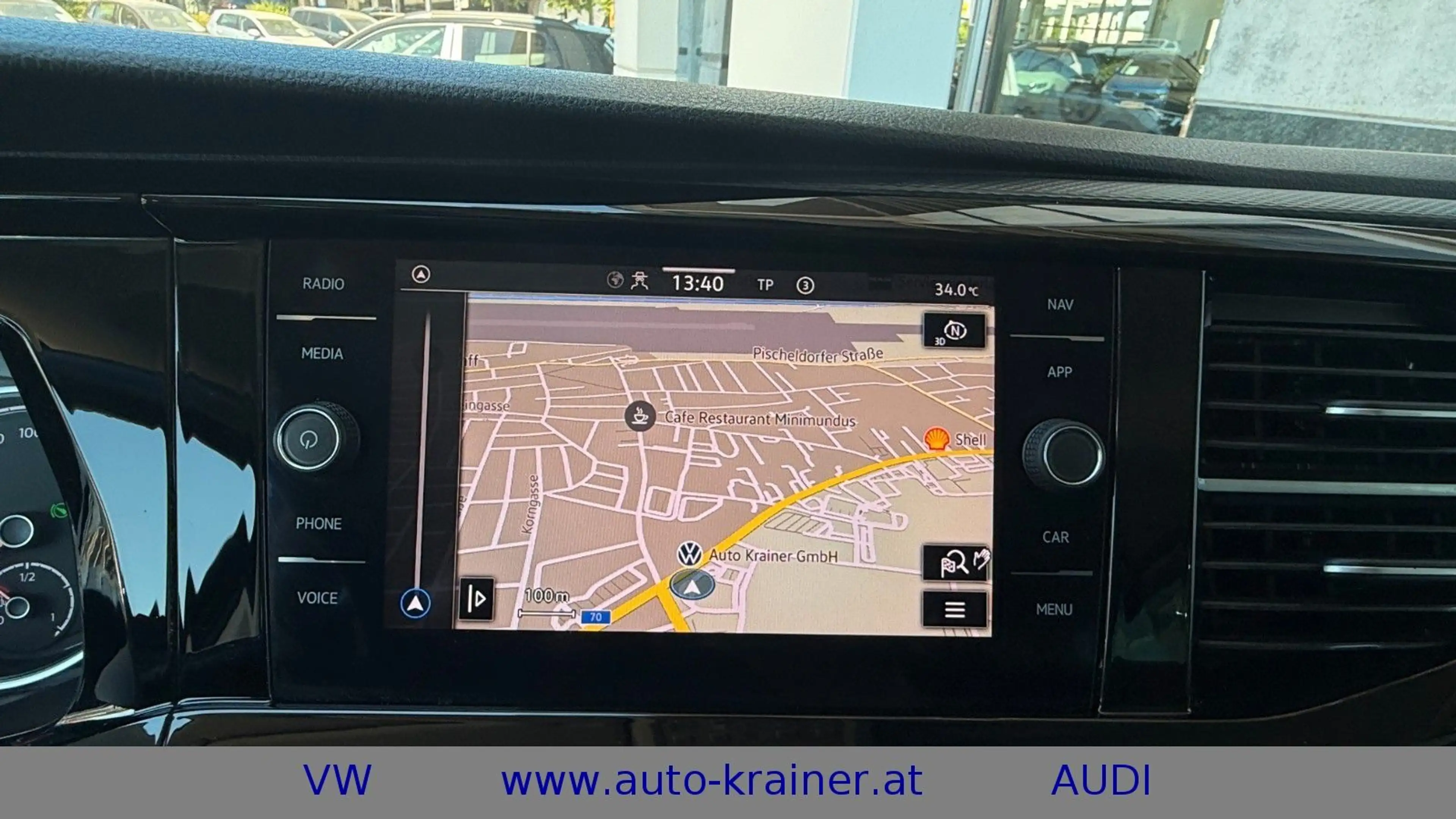 Volkswagen T6.1 Multivan Trendline TDI DSG 4MOTION — photo 13