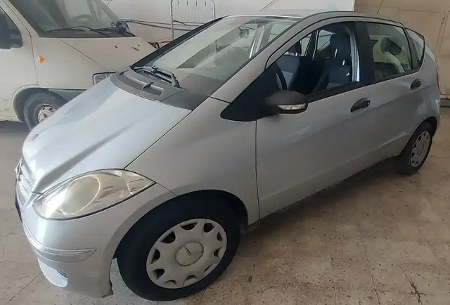Mercedes-Benz 170 Classe A cambio manuale con soli 170.000 km