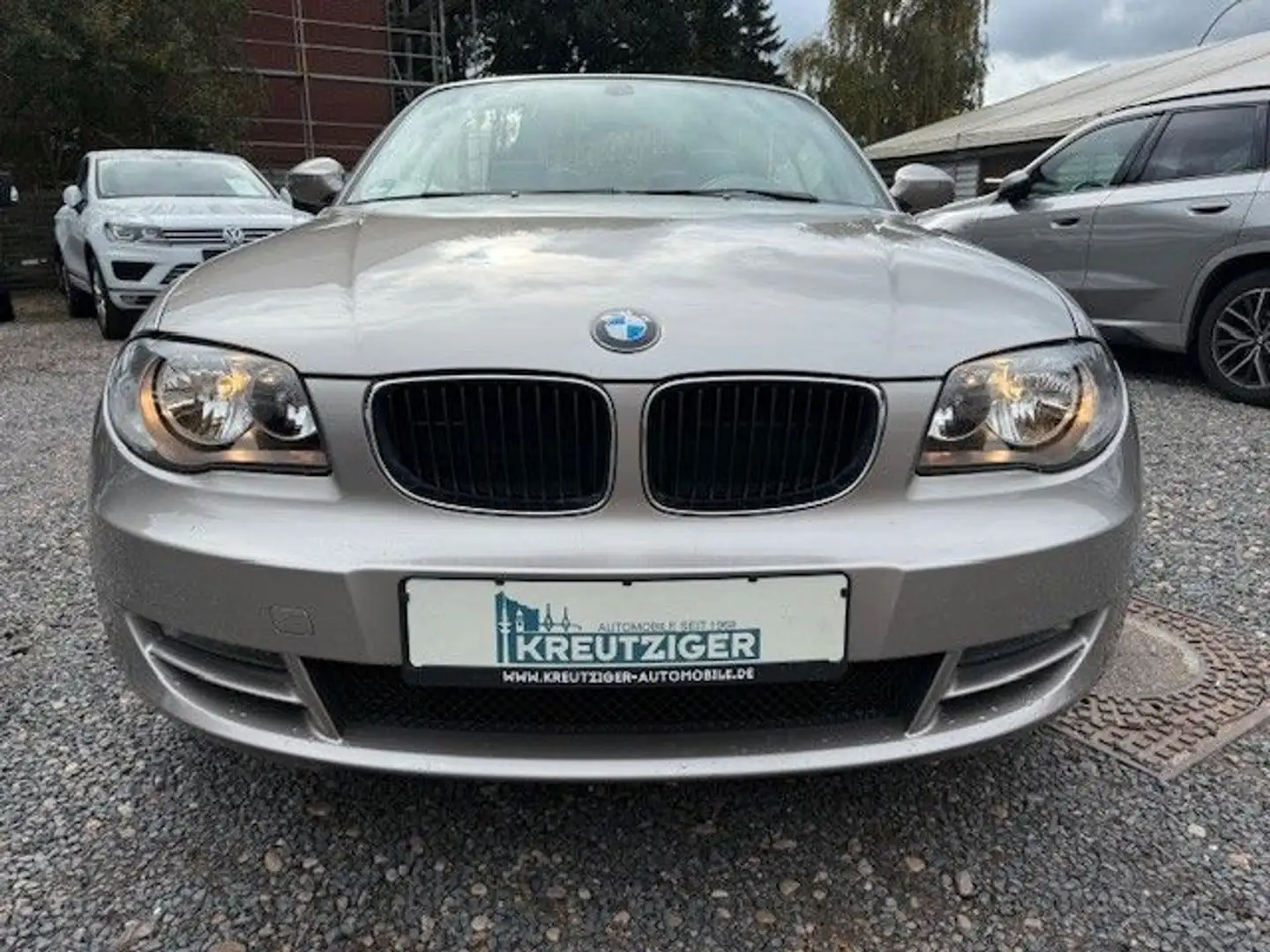 BMW 118 i Cabrio --I.-Hand-- Silber - 2
