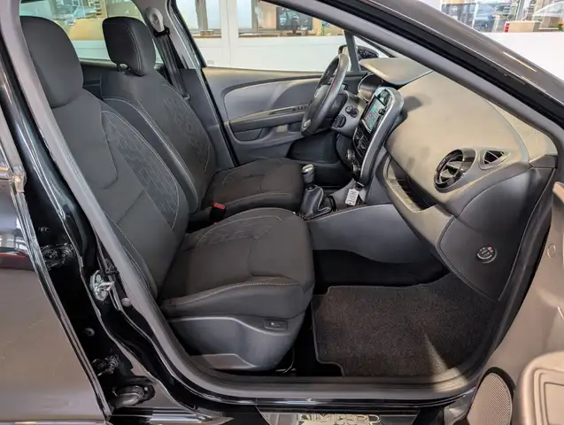 Renault Clio view 3