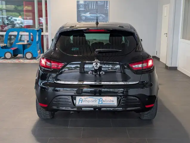 Renault Clio view 10