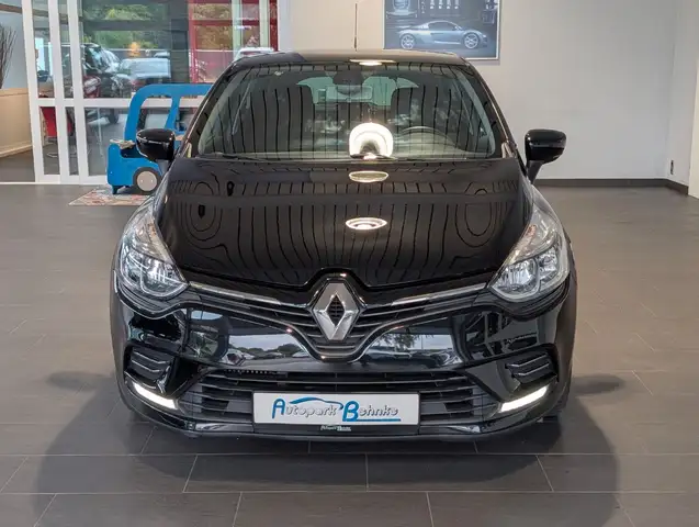 Renault Clio view 4