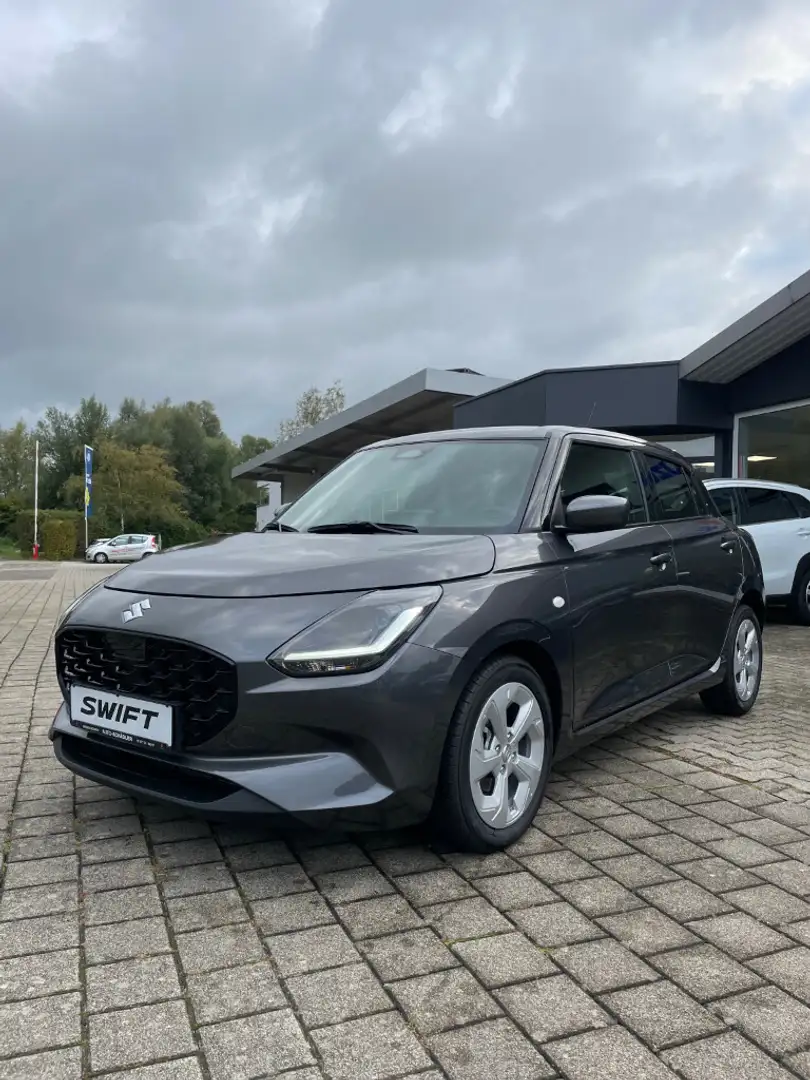 Suzuki Swift 1.2 Dualjet Hybrid 61 kW Comfort CVT Grau - 2