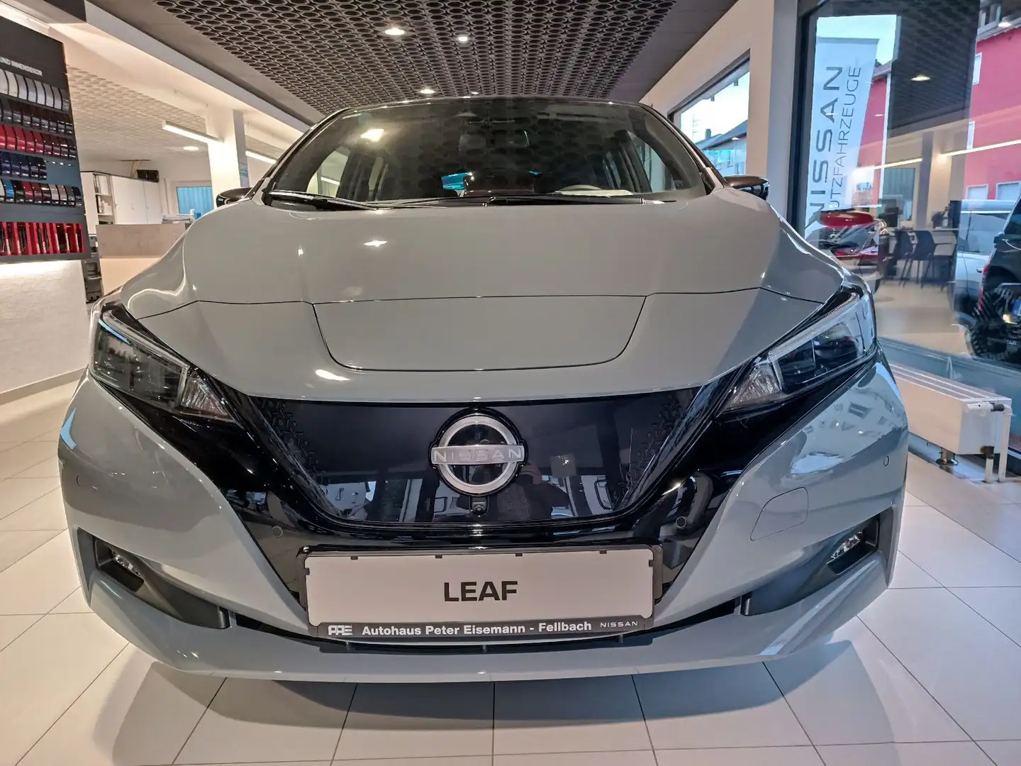 Nissan Leaf LEAF MY22 39 kW/h N-CONNECTA LED Winter Gris - 2