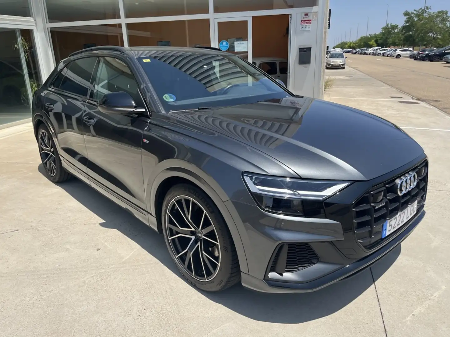 Audi Q8 50 TDI Black line quattro tiptronic Gris - 2