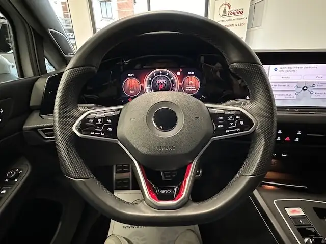 Volkswagen Golf view 19