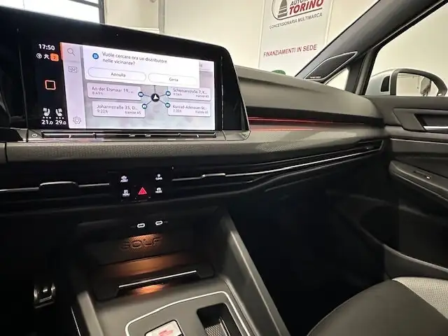 Volkswagen Golf view 17