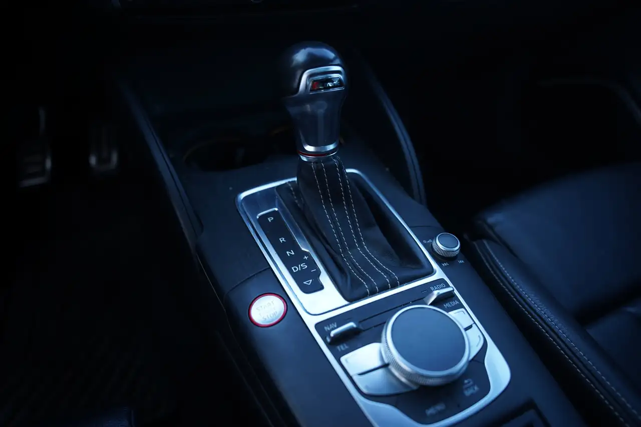 Audi S3 снимка Audi S3