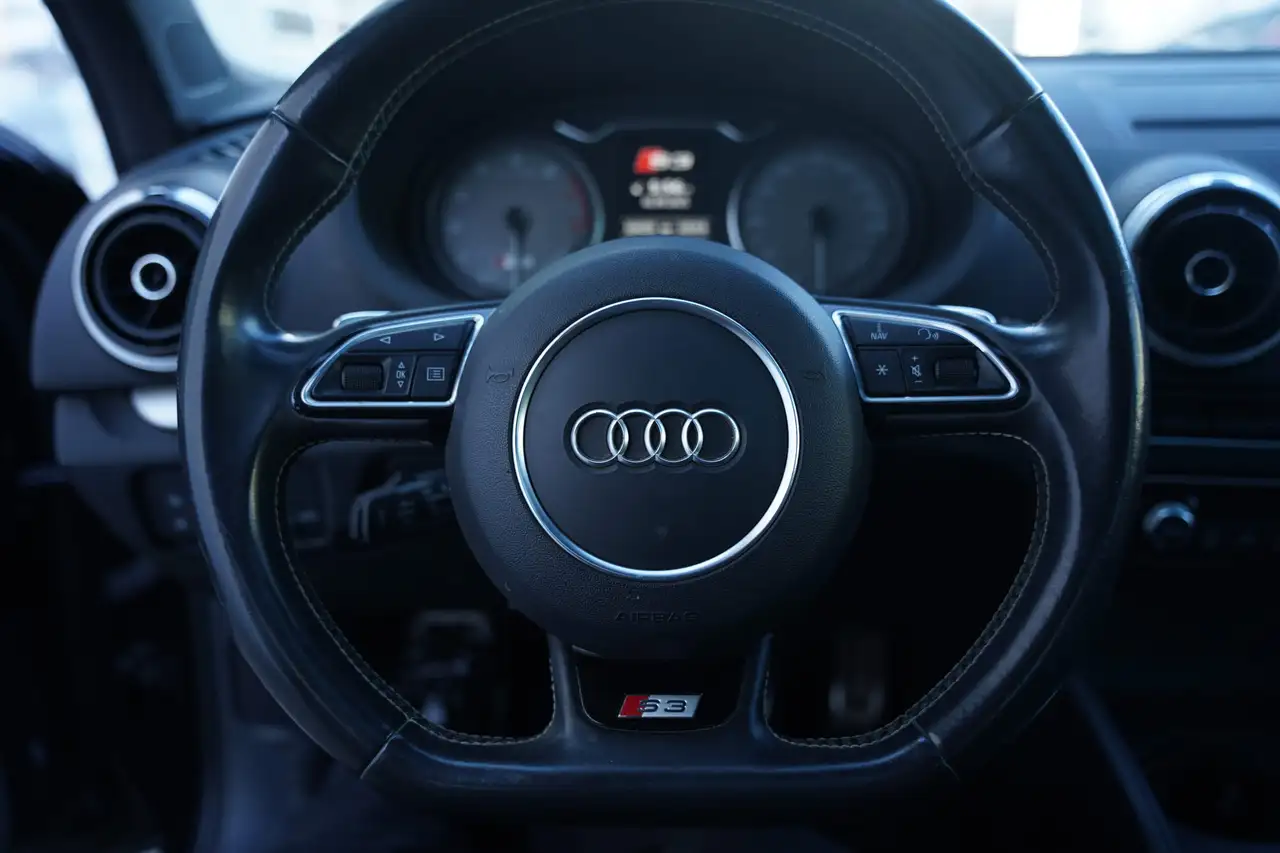 Audi S3 снимка Audi S3