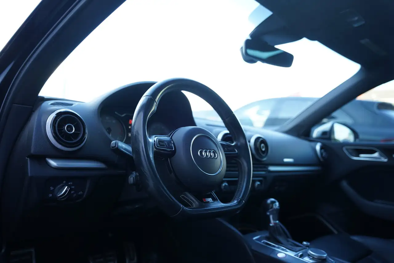Audi S3 снимка Audi S3