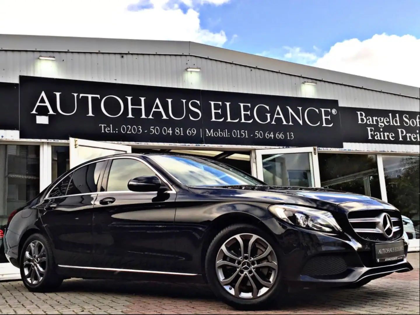 Mercedes-Benz C 180 CGI Lim. Aut.~Avantgarde~Navi~Comand~LED Noir - 1