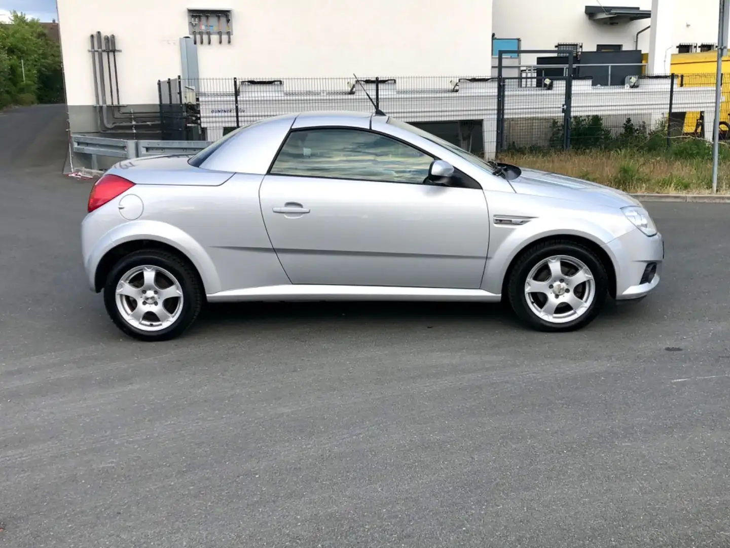 Opel Tigra Twin Top Edition 1.4 2. Hand Plateado - 2