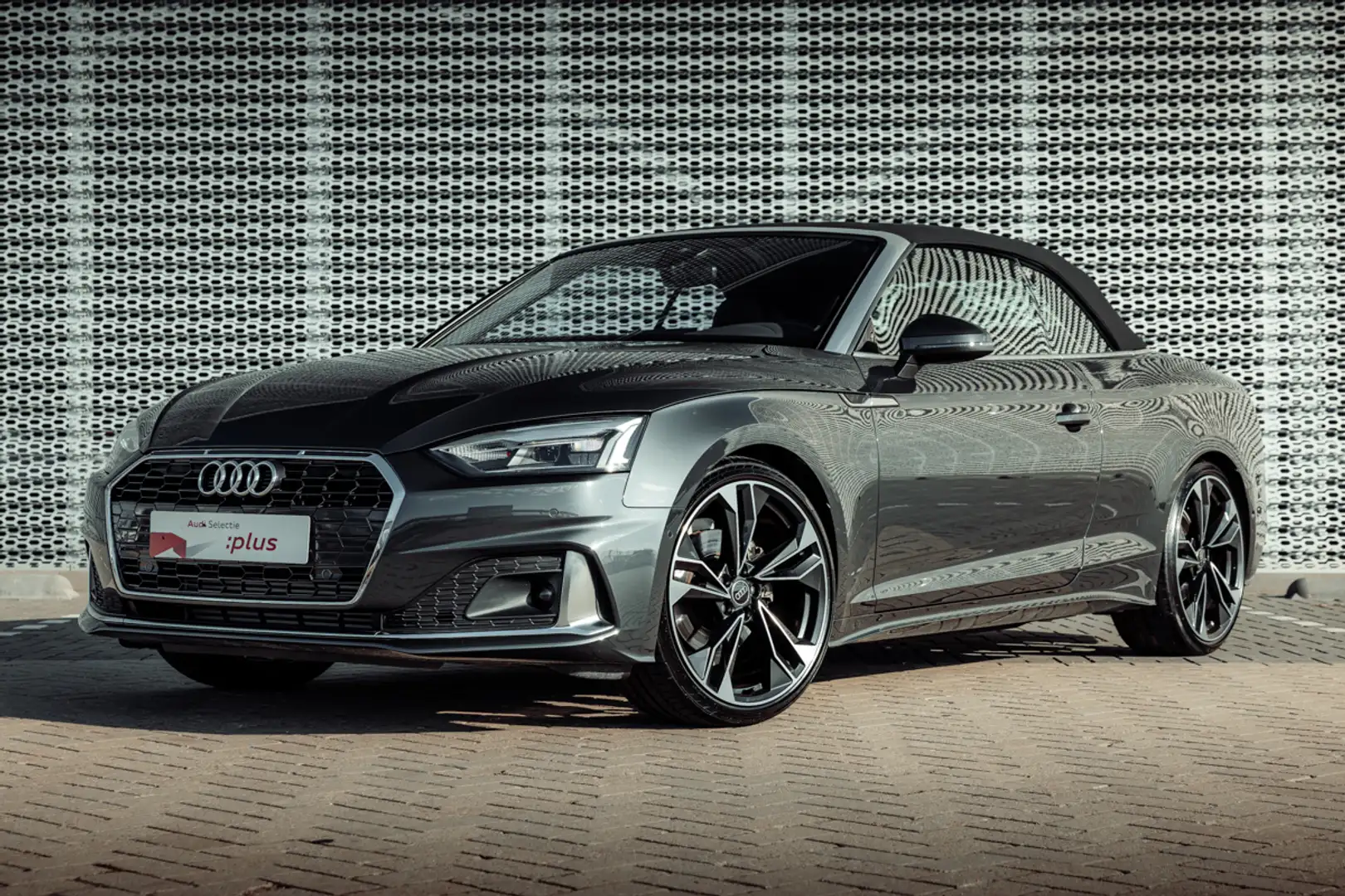 Audi A5 Cabriolet 35 TFSI 150pk s-tronic Advanced | Nieuw Grijs - 2