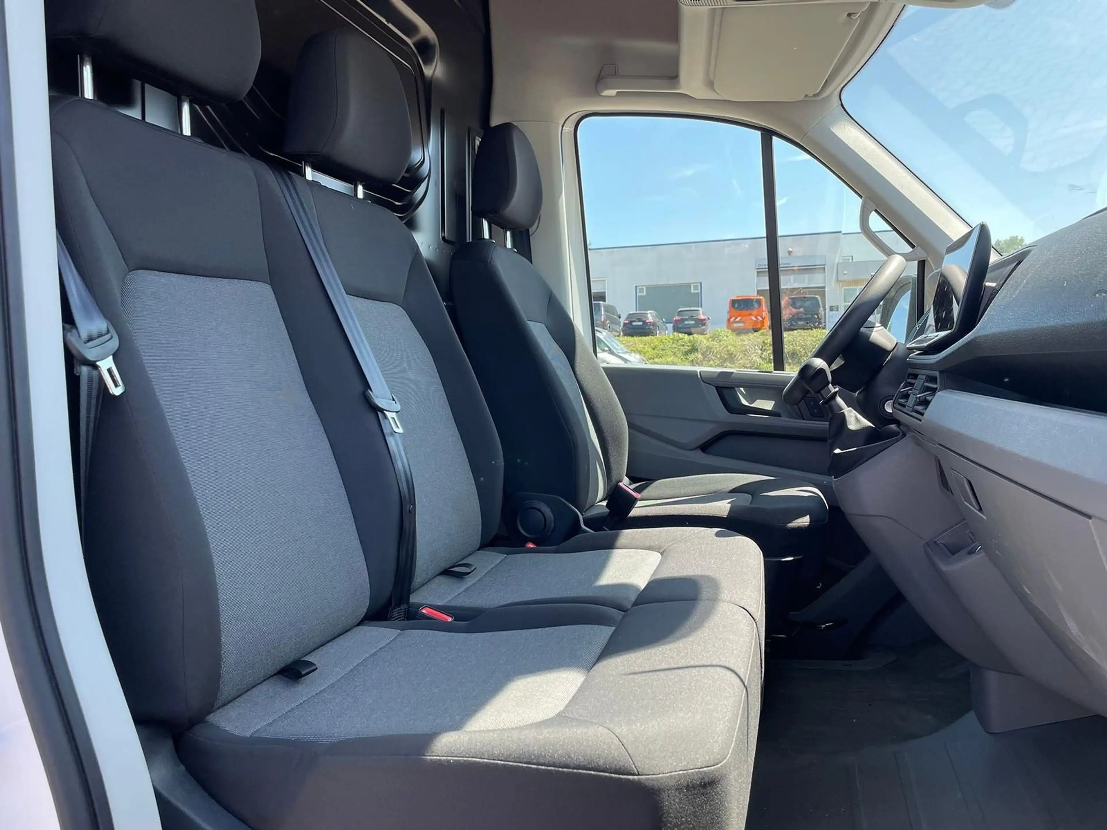 Volkswagen Crafter Kasten 35 L3H3 NAV AHK oh.Schäden 5J.Gar — photo 12