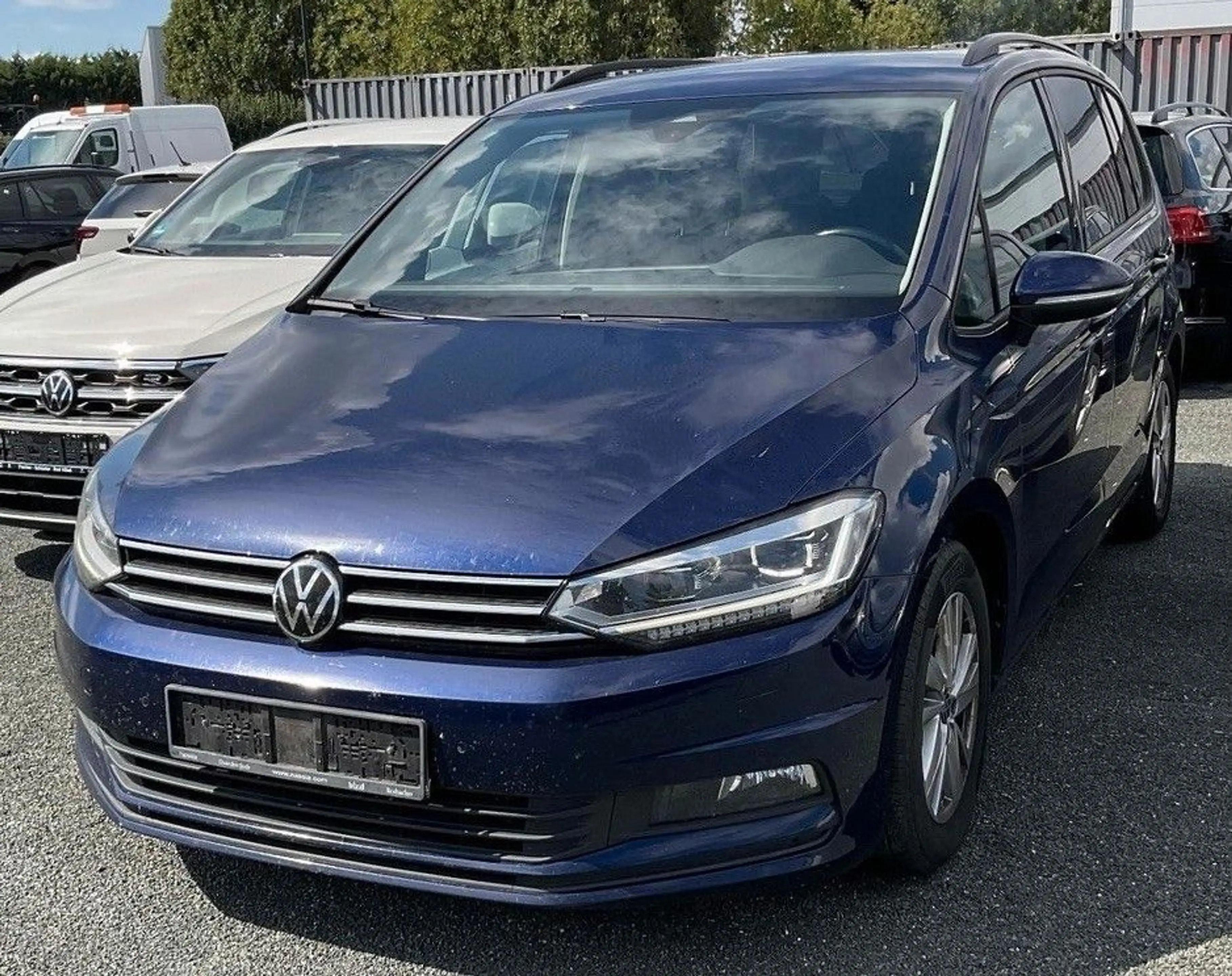Volkswagen Touran 2,0 TDI DSG*VIRTUAL*KAM*ACC*7-SITZE*VOLL — photo 3