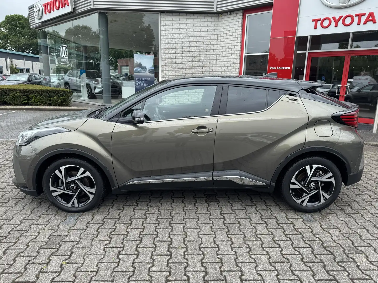 Toyota C-HR 1.8 HYBRID EXECUTIVE BI-TONE JBL EL-STOEL LED STOE Green - 2
