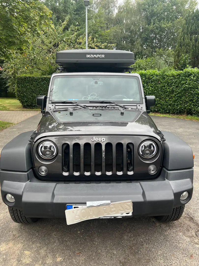 Jeep Wrangler Wrangler ULmt Hard-Top 3.6 Auto JK Final Edition Grau - 2