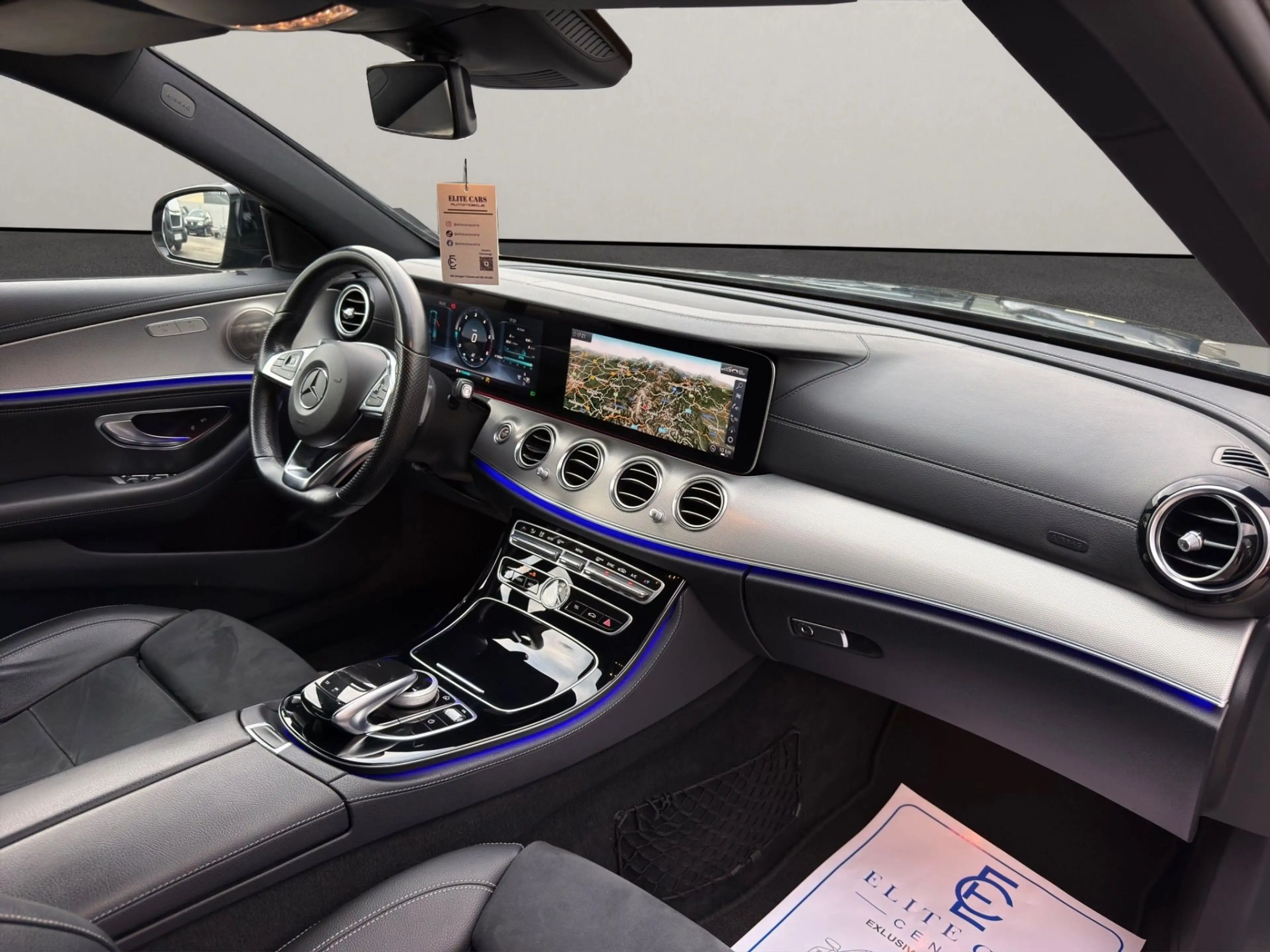 Mercedes-Benz E 220 D AMG-LINE AB WERK / PARKPILOT / SHZ / TOP — photo 11