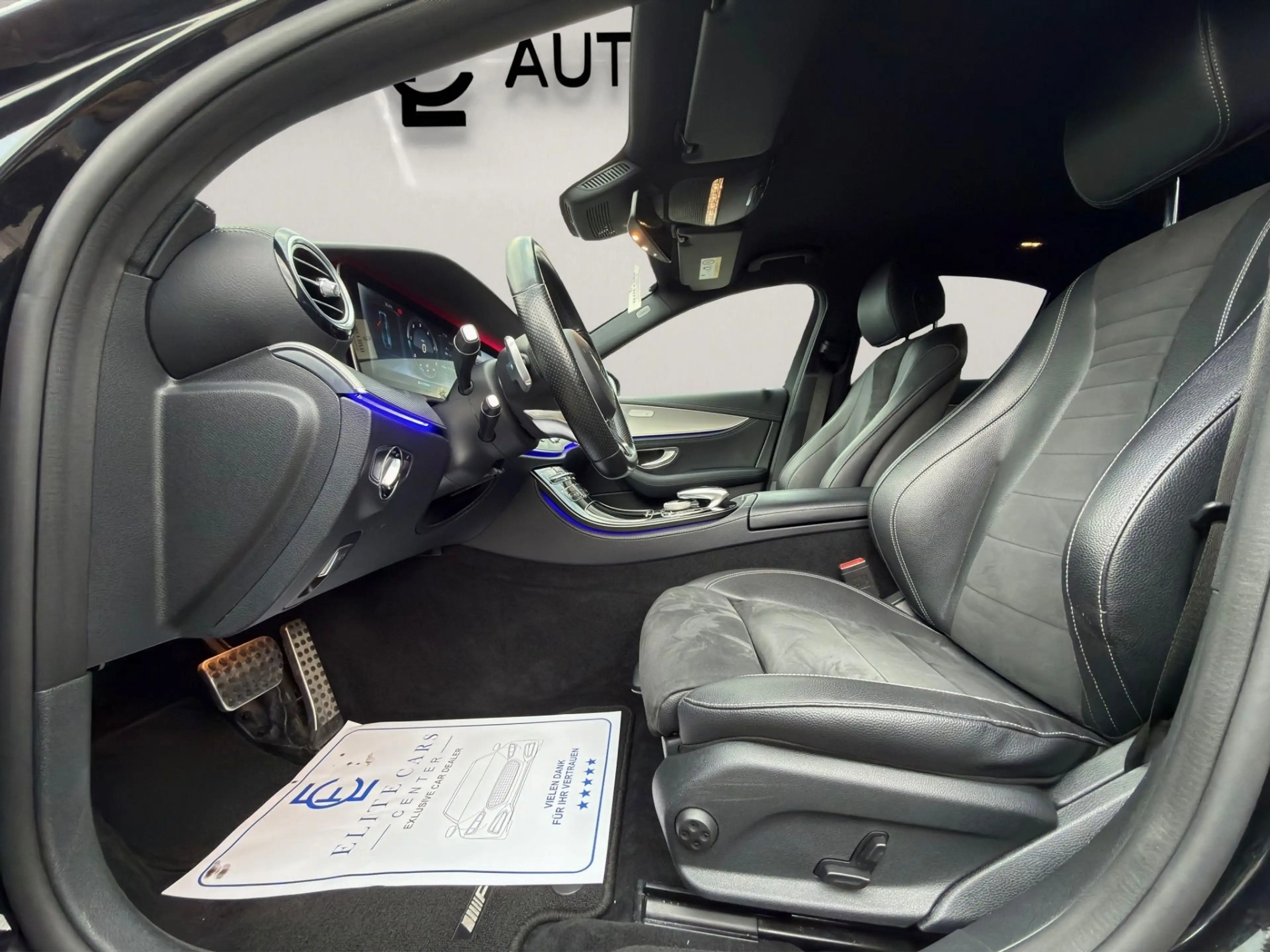 Mercedes-Benz E 220 D AMG-LINE AB WERK / PARKPILOT / SHZ / TOP — photo 13