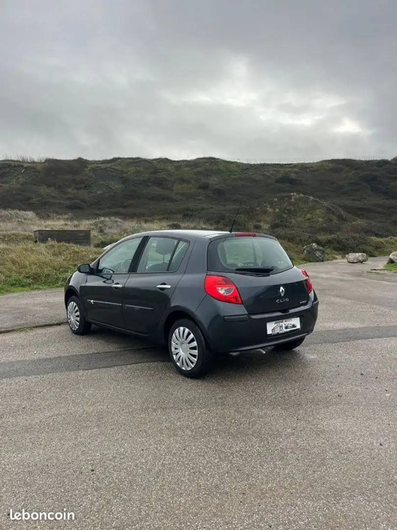 Renault Clio 3 1.2 Bleu - 2
