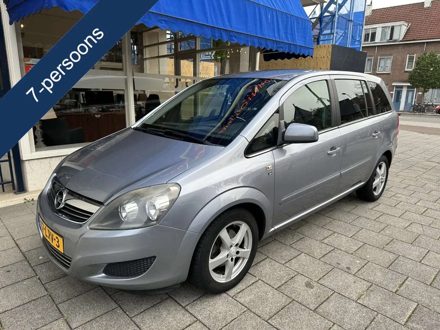 Opel Zafira 1.6 / 111 Edition/7-PERSOONS NL AUTO APK 3/2025 Grijs - 1