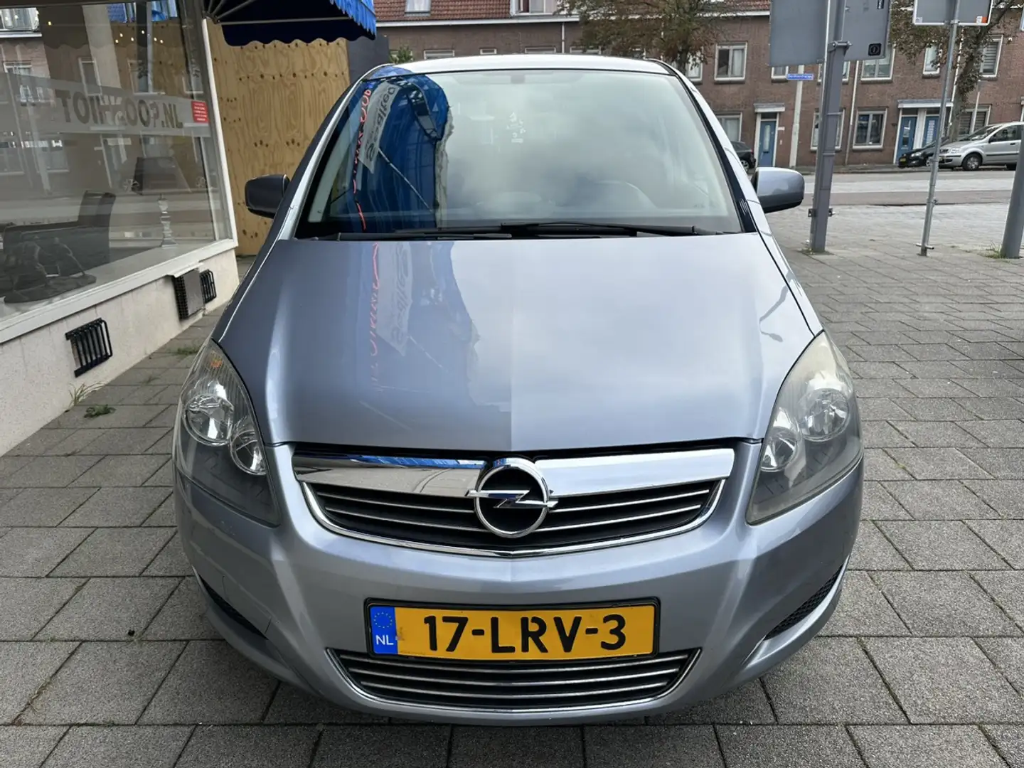 Opel Zafira 1.6 / 111 Edition/7-PERSOONS NL AUTO APK 3/2025 Grijs - 2