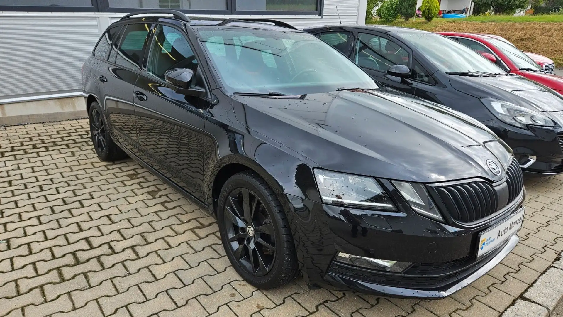 Skoda Octavia Combi Sport AHK/PDC vo.+hi/Mirror/GRA Schwarz - 1