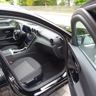 Annonce voiture d'occasion Mercedes-Benz C 200 - CARADIZE