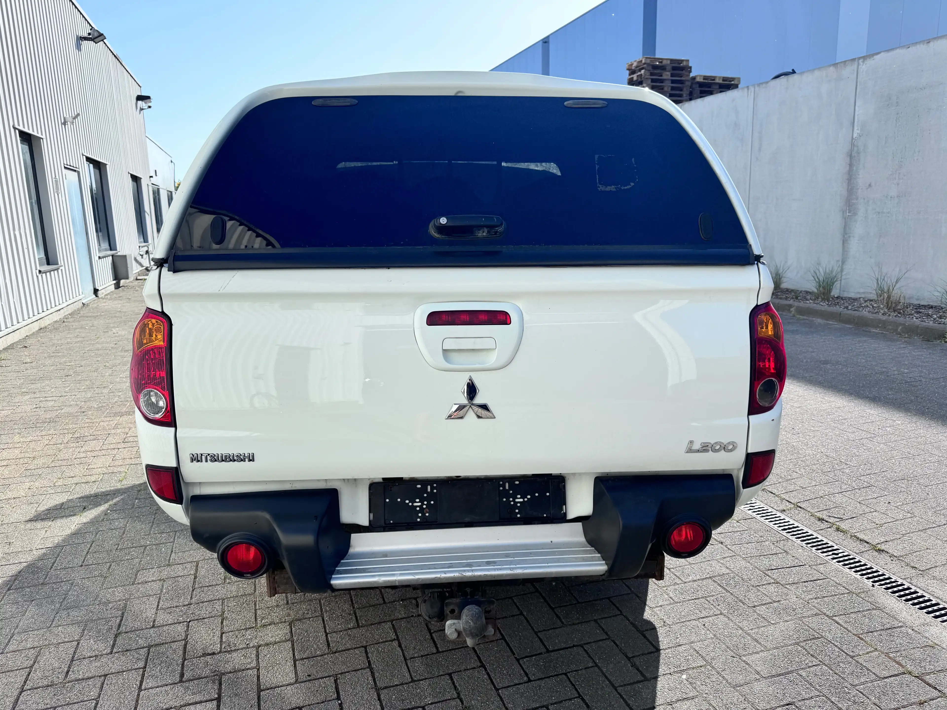 Mitsubishi L200 — photo 5