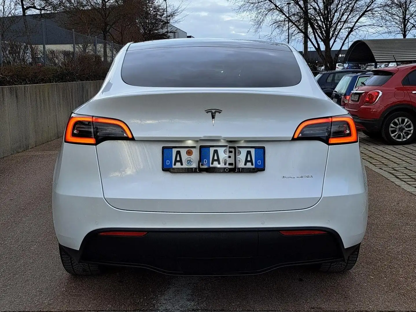Tesla Model Y Model Y Long Range Dual Motor AWD Weiß - 2