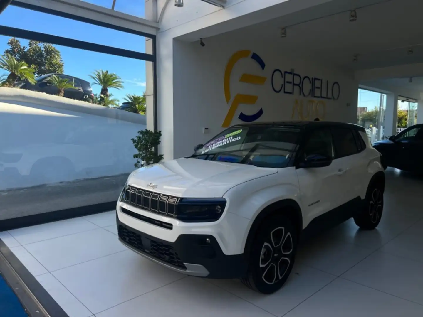 Jeep Avenger 1.2 Turbo 110 CV MHEV Summit tua da €299,00 mens Grigio - 1