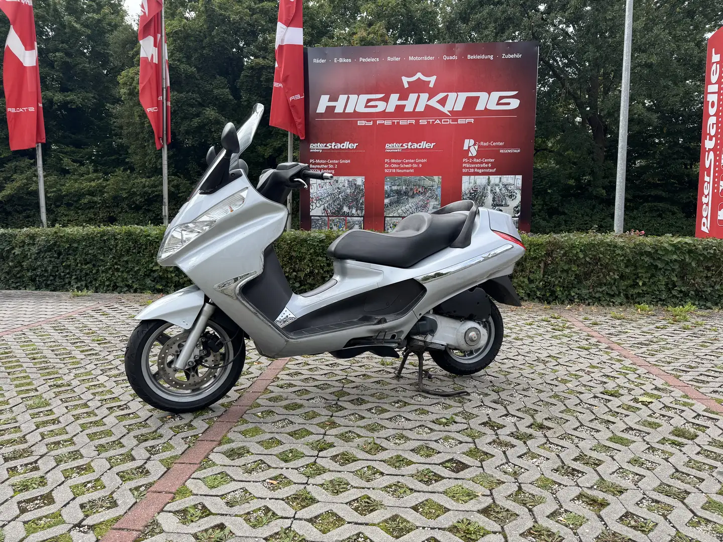 Piaggio X 8 Piaggio X8 125 Silber - 1