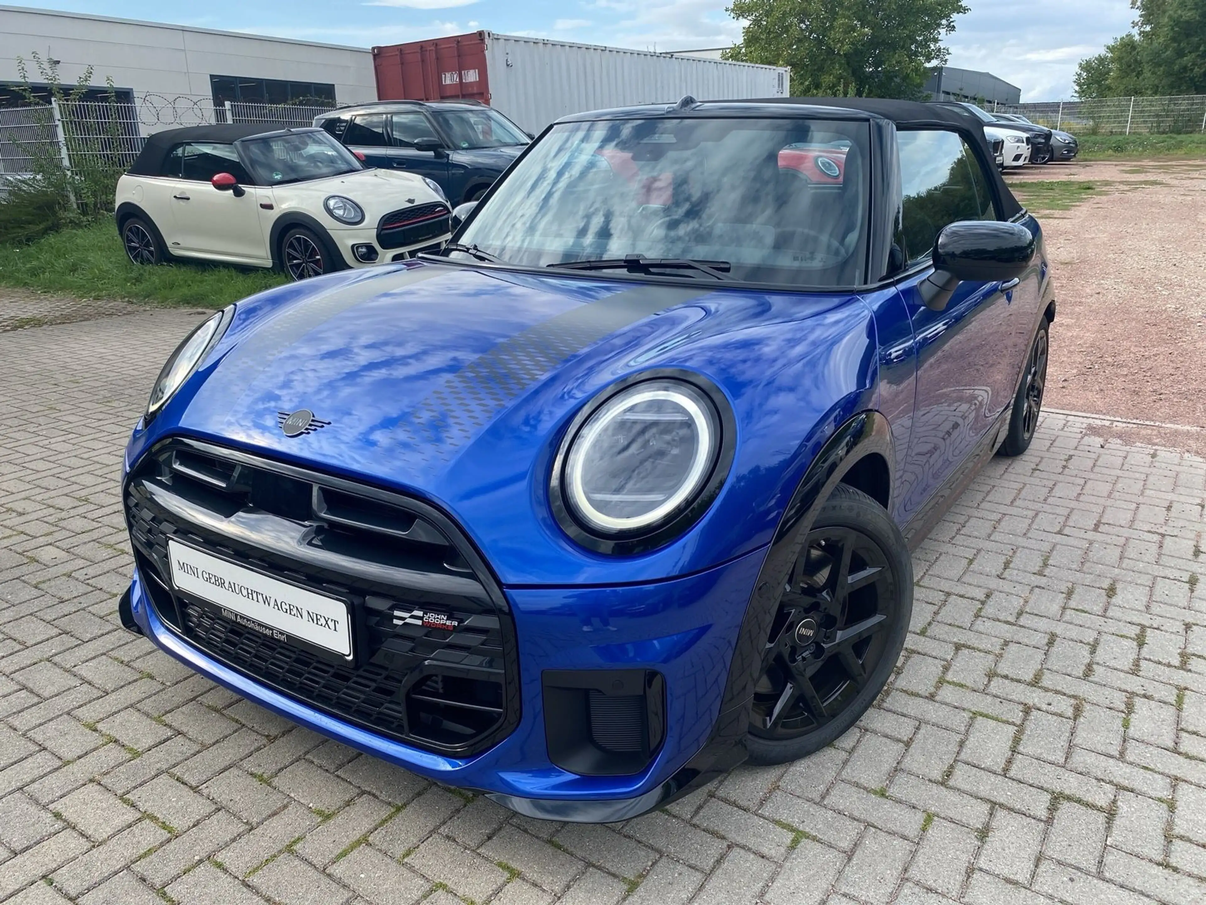 MINI Cooper C Cabrio Cooper C JCW Trim HUD HK HiFi Paket M Kamera Navi — photo 14