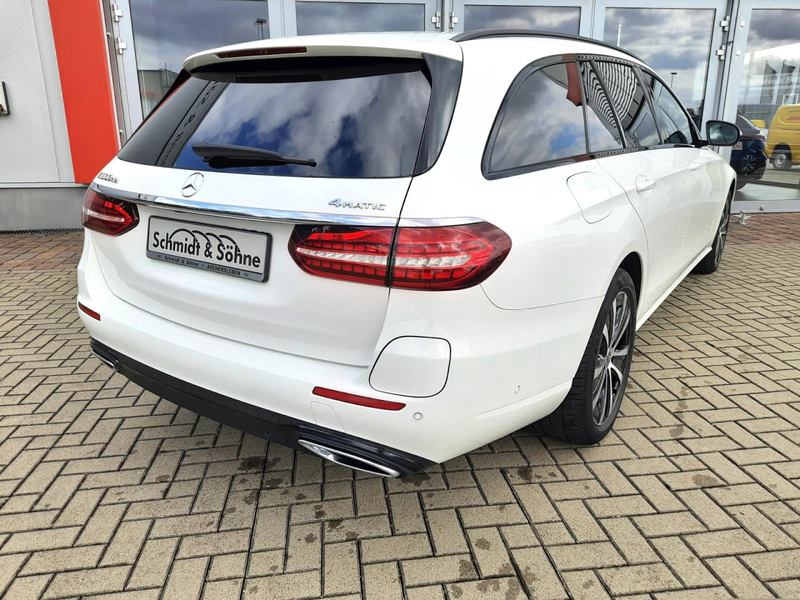 Mercedes-Benz E 300 T-Modell 4Matic Avantgarde DACH, AHK, TOTW Klima — photo 7