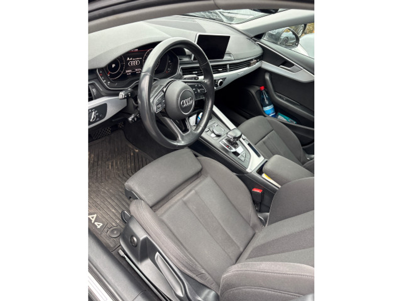Audi A4 45 TDI QU S-Line — photo 4