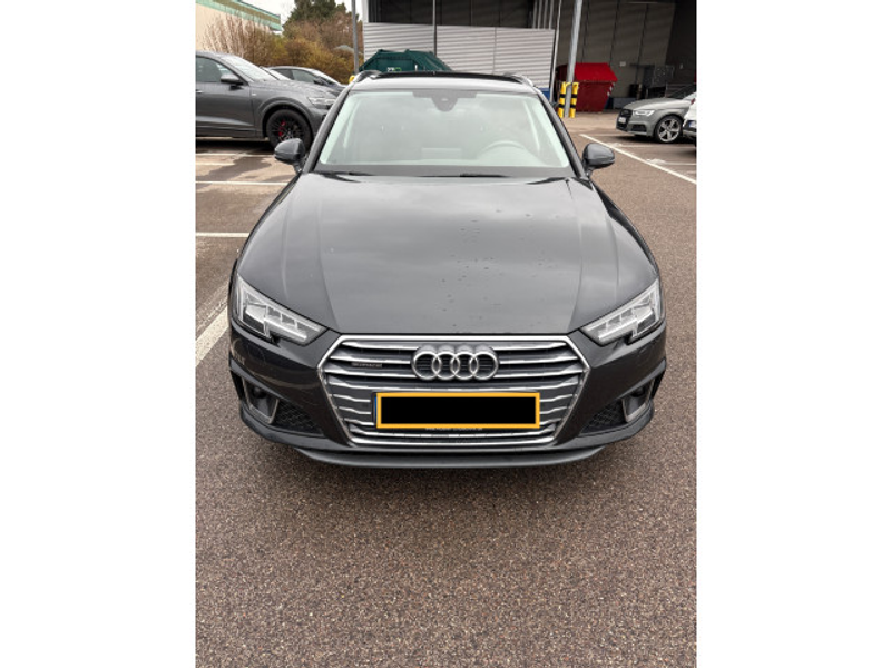 Audi A4 45 TDI QU S-Line