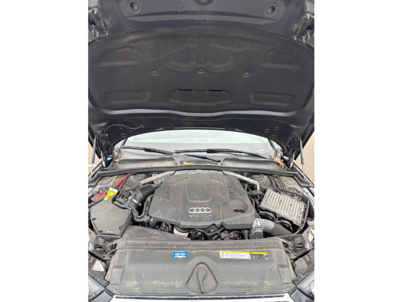 Audi A4 45 TDI QU S-Line — photo 7