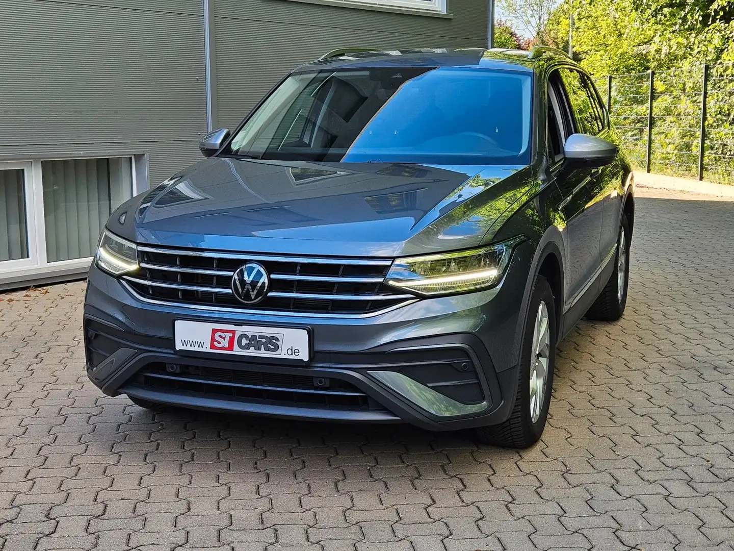 Volkswagen Tiguan Allspace Life 1.5 TSi DSG  ACC AHK 7 SITZ Gris - 1