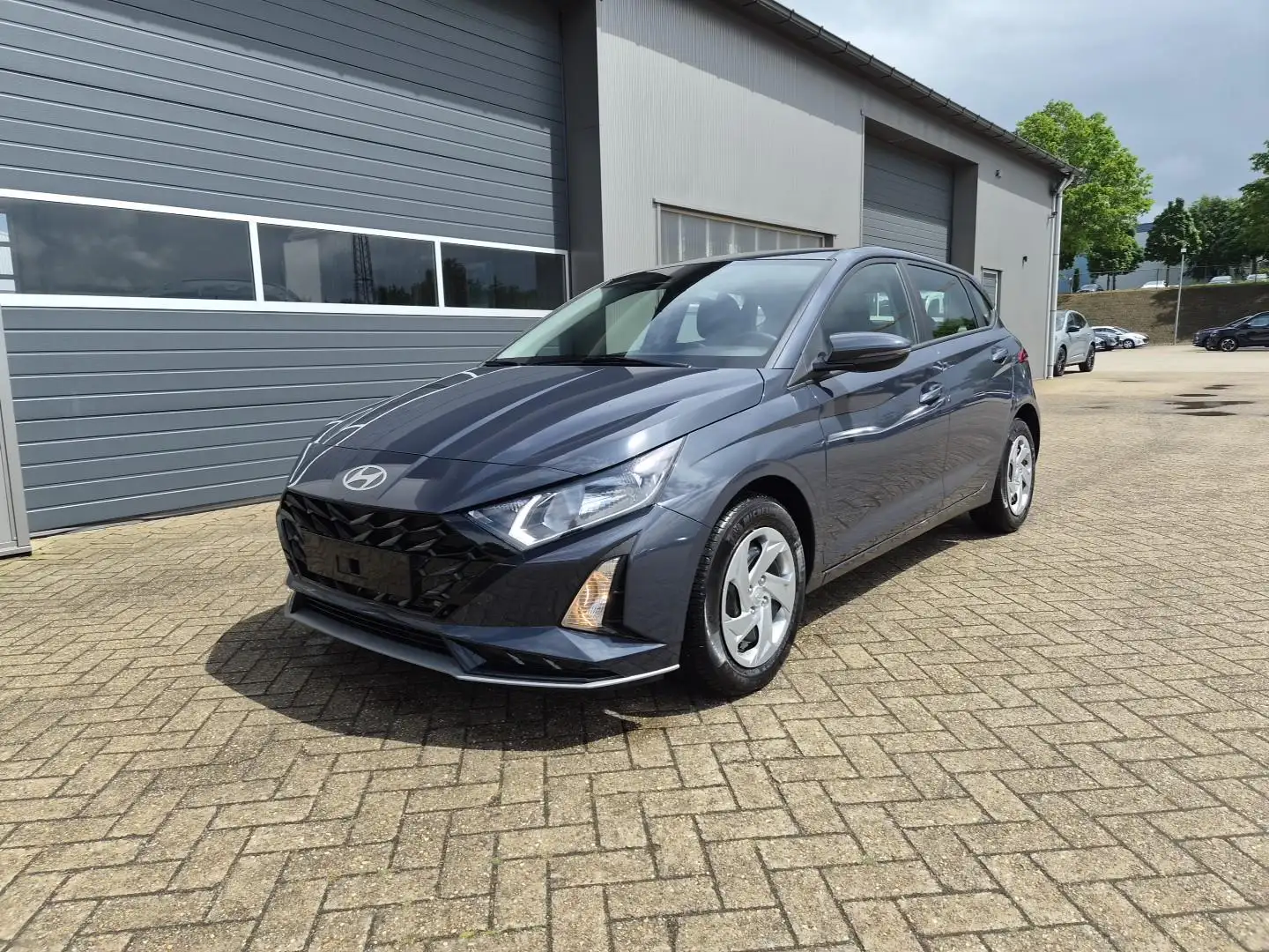 Hyundai i20 1.0 T-GDI 90PS Automatik 5-Türer Sitzheizung Le... Grau - 1