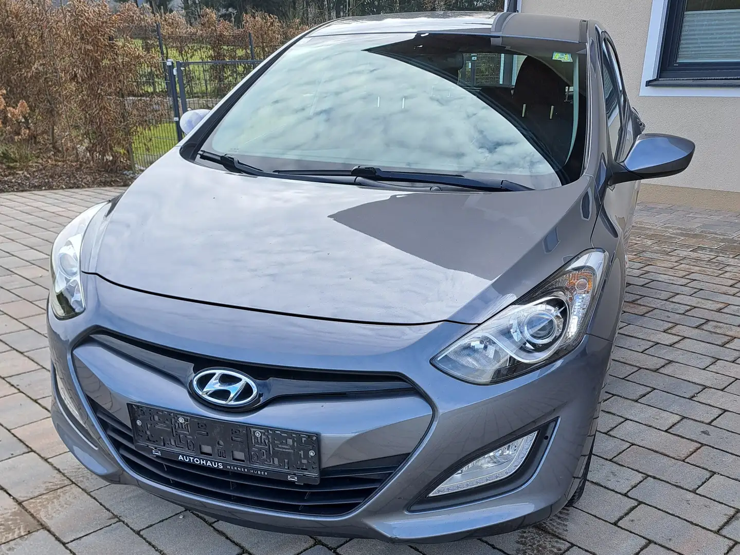 Hyundai i30 i30 1,4 CRDi Europe Plus Europe Plus Grau - 2